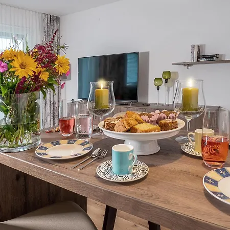 Burgblick Apartment *